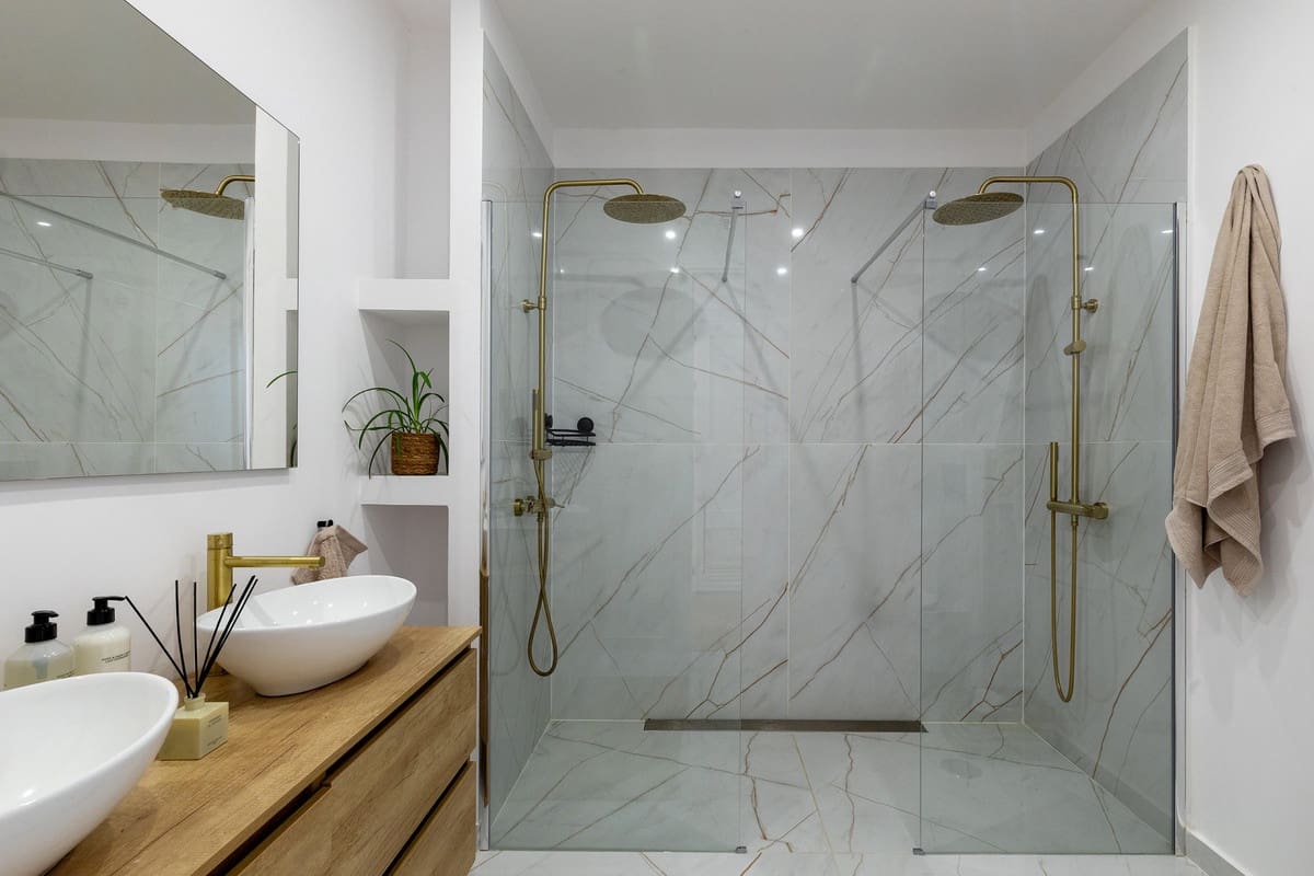 3 sypialnia Penthouse na sprzedaż w Nueva Andalucia z basenem - 1 139 000 € (Ref: 9540194)