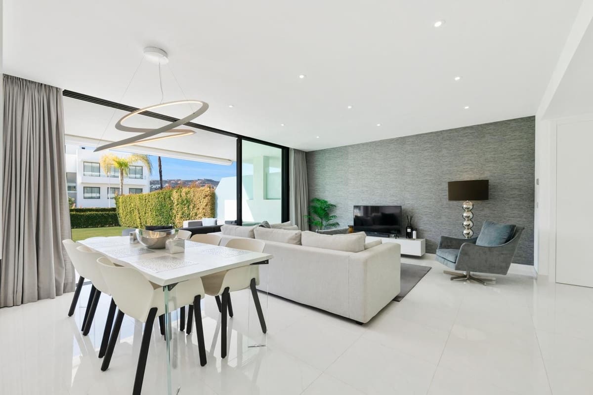 3 soverom Leilighet til salgs i Estepona med svømmebasseng - € 1 150 000 (Ref: 9540198)