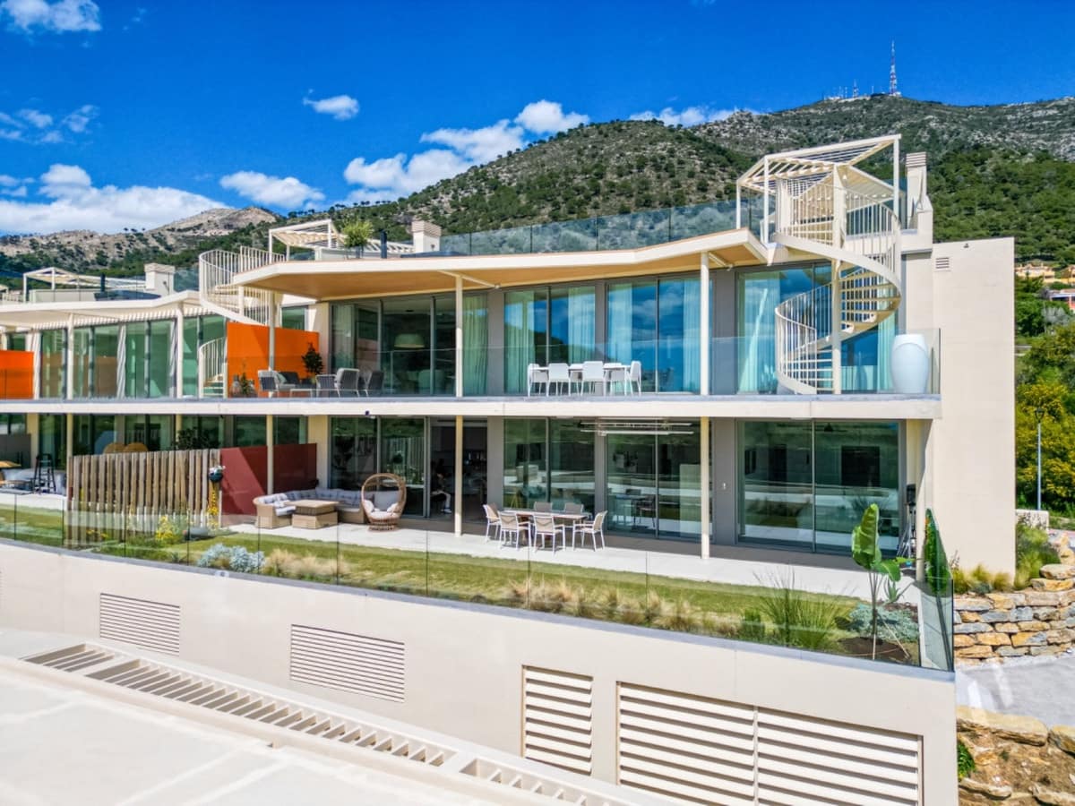 3 quarto Apartamento para venda em Fuengirola com piscina - 1 150 000 € (Ref: 9540200)