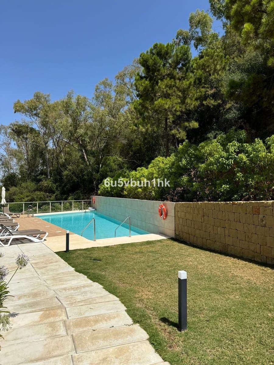 3 chambre Penthouse à vendre à La Quinta avec piscine - 1 150 000 € (Ref: 9540202)