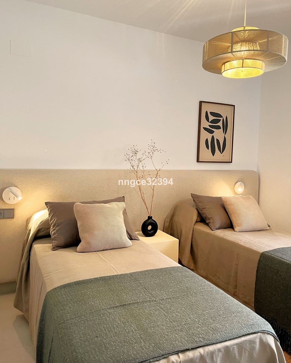 3 sypialnia Penthouse na sprzedaż w Benahavis z basenem garażem - 1 150 000 € (Ref: 9540203)