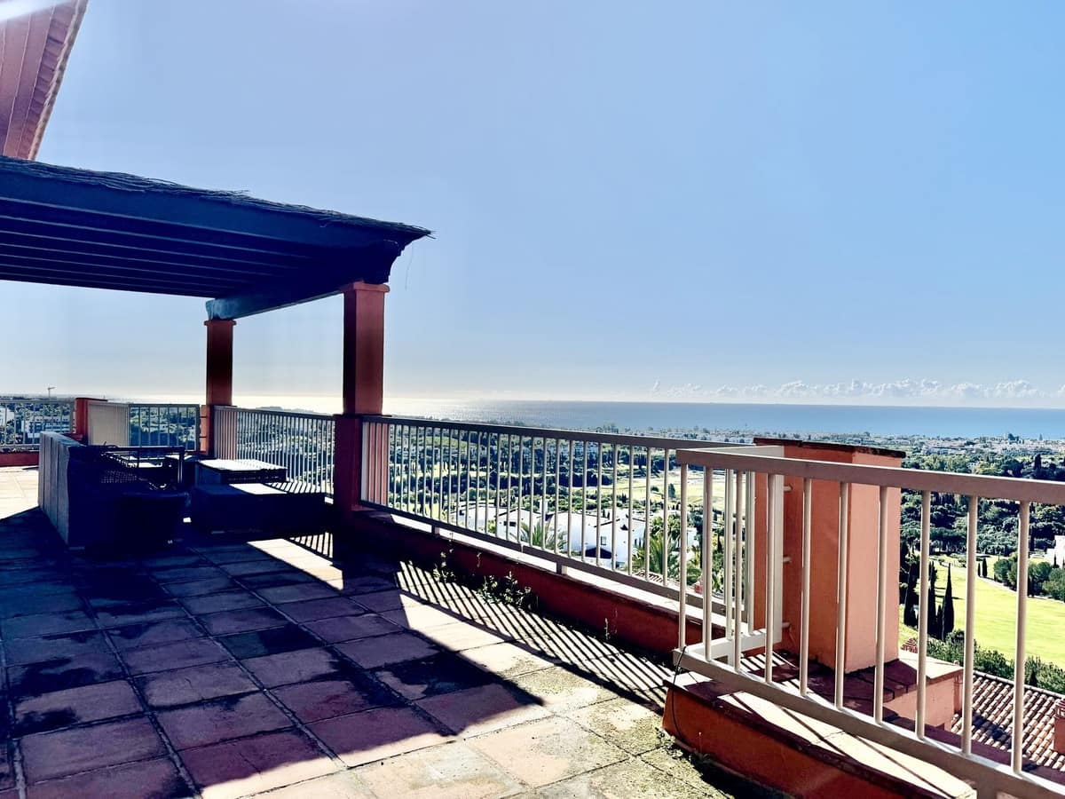 3 soveværelse Penthouse til salg i Los Flamingos med swimmingpool - € 1.150.000 (Ref: 9540204)