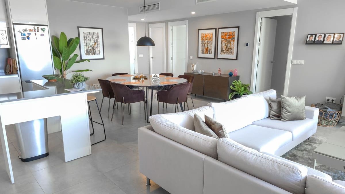 4 sovrum Takvåning till salu i La Cala de Mijas med pool - 1 150 000 € (Ref: 9540205)