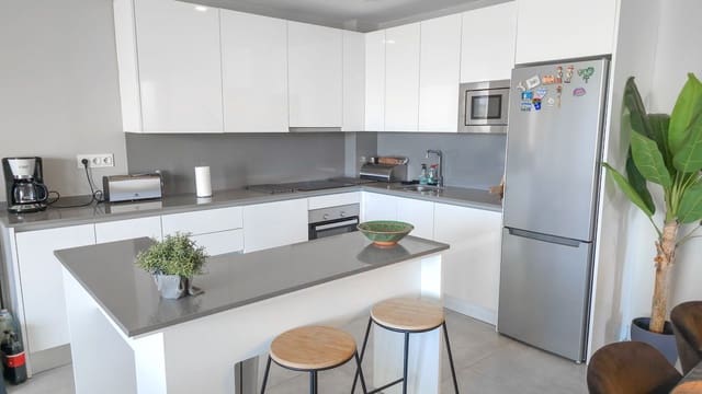 4 sovrum Takvåning till salu i La Cala de Mijas, Mijas med pool - 1 150 000 € (Ref: 9540205)