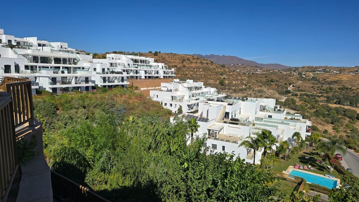 4 sovrum Takvåning till salu i La Cala de Mijas med pool - 1 150 000 € (Ref: 9540205)