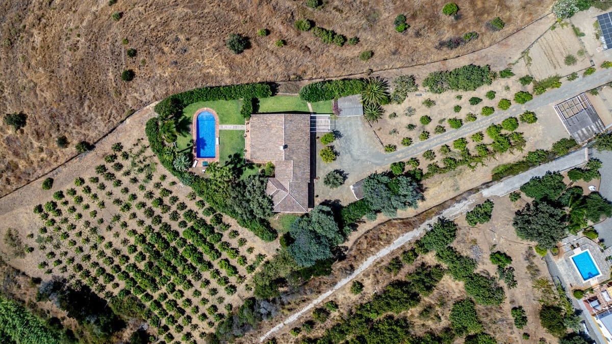 4 sovrum Villa till salu i Alhaurin el Grande med pool - 999 000 € (Ref: 9540207)