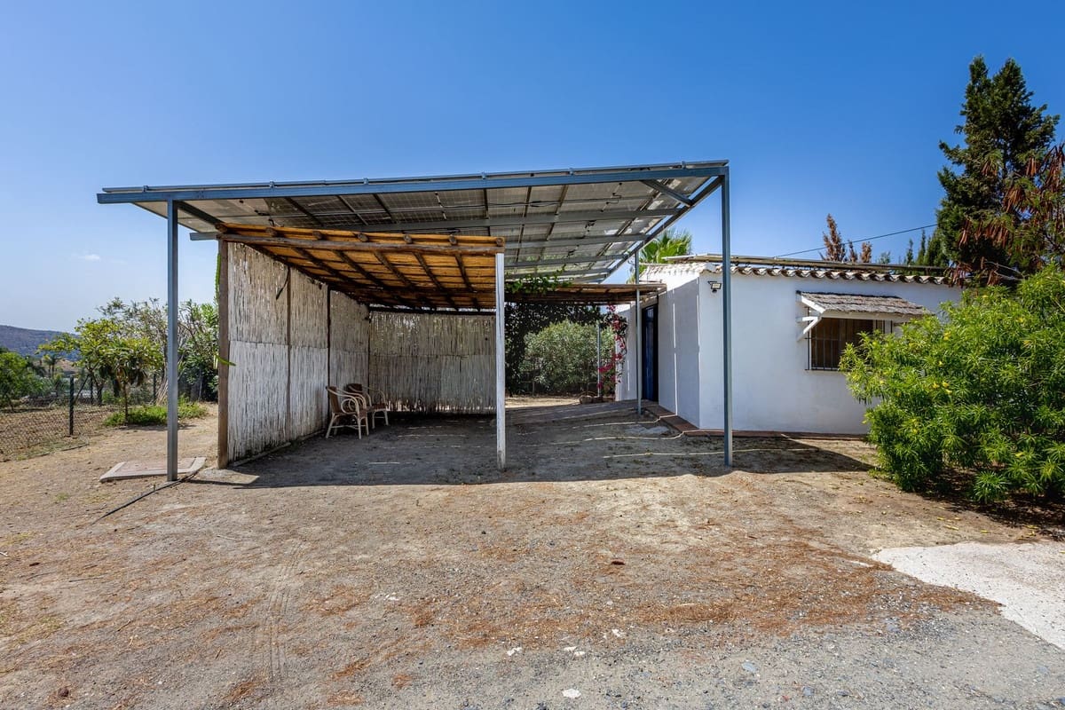 4 bedroom Villa for sale in Alhaurin el Grande with pool - € 999,000 (Ref: 9540207)