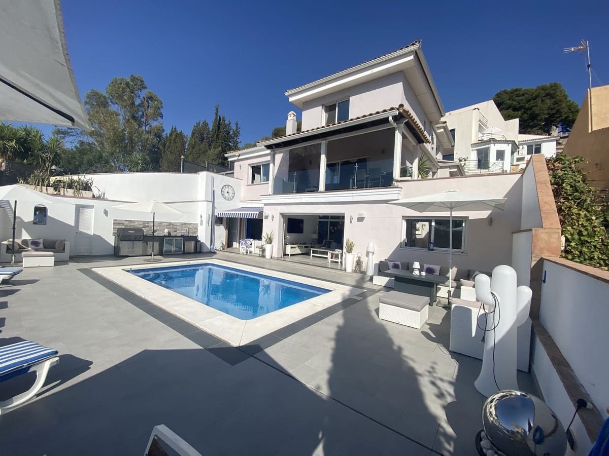 5 slaapkamer Villa te koop in Torremolinos met zwembad garage - € 1.150.000 (Ref: 9540210)