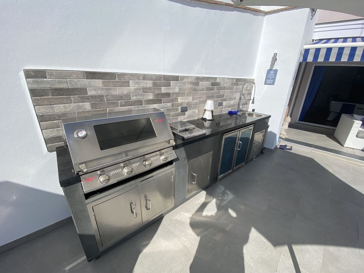 5 slaapkamer Villa te koop in Torremolinos met zwembad garage - € 1.150.000 (Ref: 9540210)