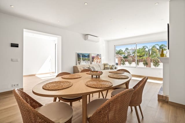4 sypialnia Dom na sprzedaż w San Pedro de Alcántara Pueblo, Marbella - 1 120 000 € (Ref: 9540214)