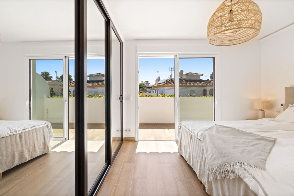 4 slaapkamer Huis te koop in San Pedro de Alcantara - € 1.120.000 (Ref: 9540214)