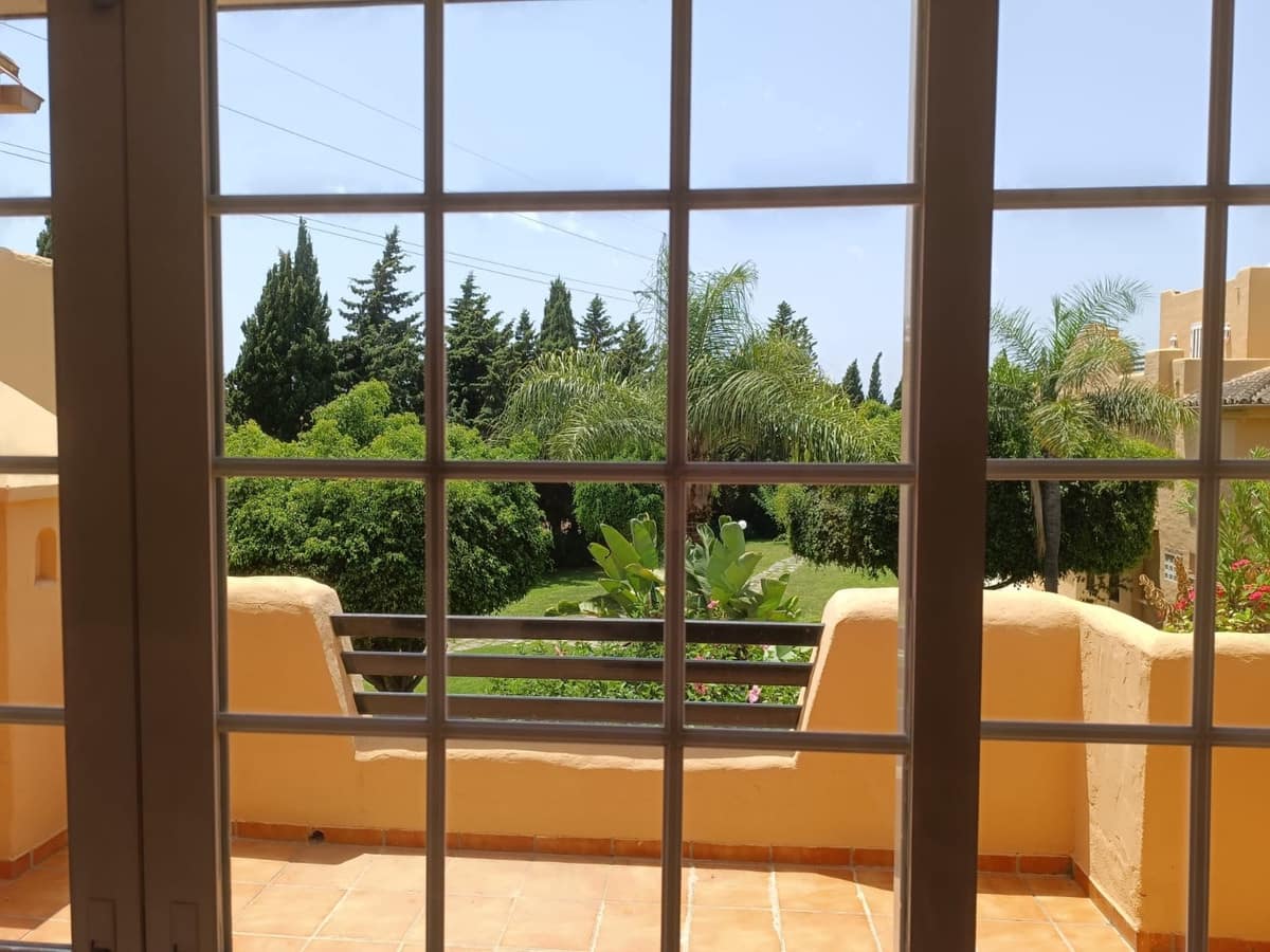 3 quarto Moradia Geminada para venda em Marbella - 1 165 000 € (Ref: 9540215)