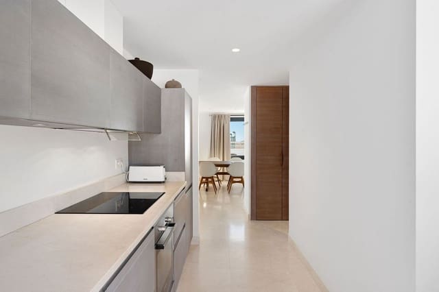 3 makuuhuone Kattohuoneisto myytävänä paikassa Centro, Estepona - 1 175 000 € (Ref: 9540217)