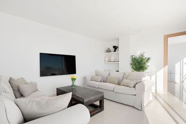 3 makuuhuone Kattohuoneisto myytävänä paikassa Centro, Estepona - 1 175 000 € (Ref: 9540217)