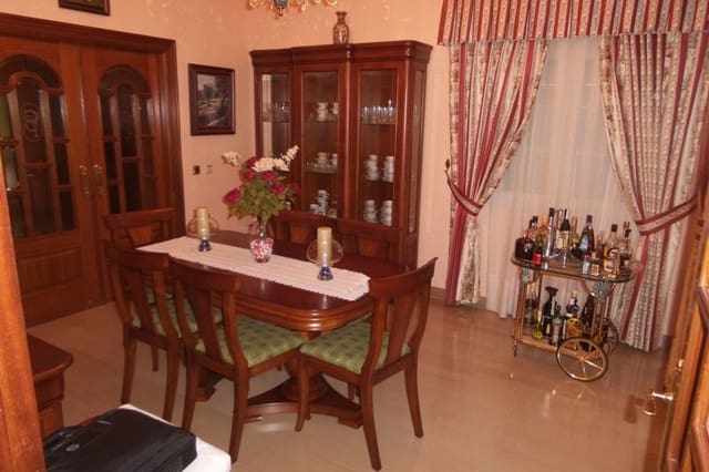 5 camera da letto Villa in vendita in Alhaurín de la Torre con garage - 1.178.550 € (Rif: 9540218)