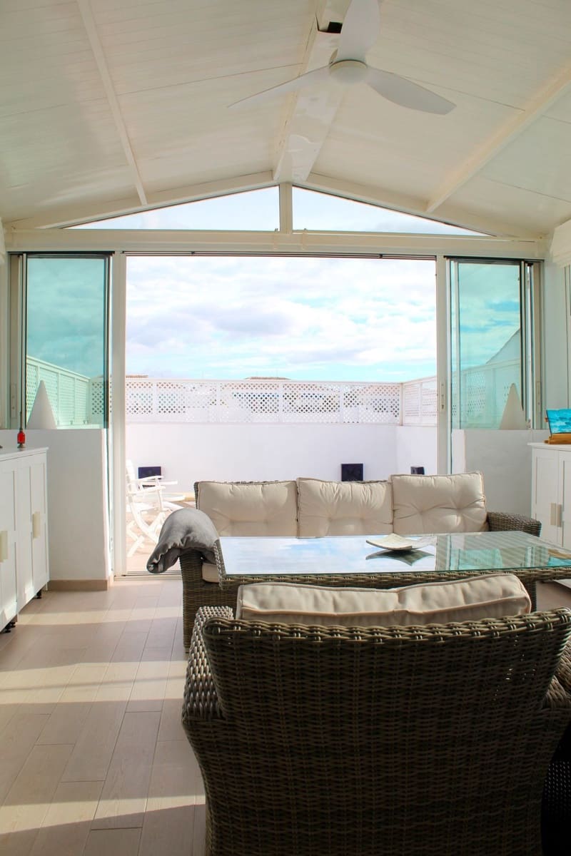 3 slaapkamer Penthouse te koop in Puerto Banus met zwembad - € 1.179.000 (Ref: 9540219)