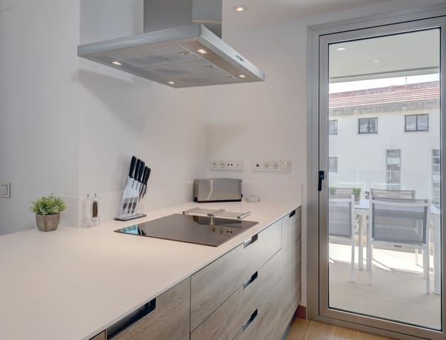 3 soverom Penthouse til salgs i La Dama de Noche - La Alzambra, Marbella med svømmebasseng garasje - € 1 185 000 (Ref: 9540220)