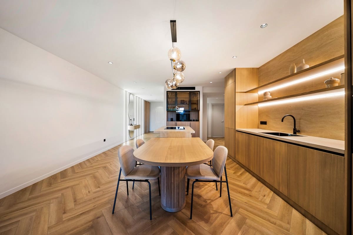 3 Zimmer Apartment zu verkaufen in Nueva Andalucia mit Pool - 1.190.000 € (Ref: 9540222)