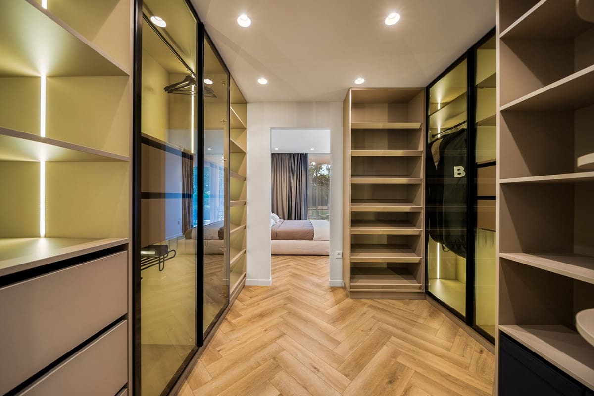 3 Zimmer Apartment zu verkaufen in Nueva Andalucia mit Pool - 1.190.000 € (Ref: 9540222)