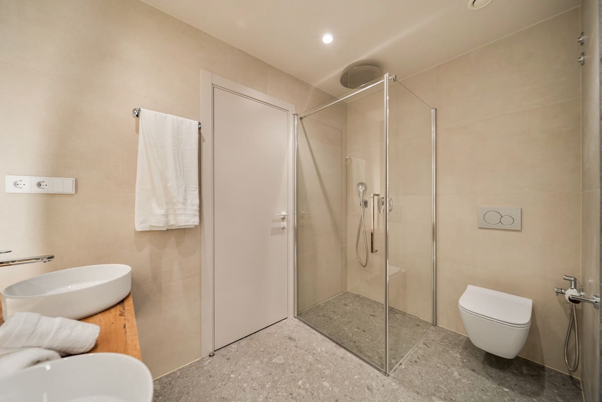 3 Zimmer Apartment zu verkaufen in Nueva Andalucia mit Pool - 1.190.000 € (Ref: 9540222)