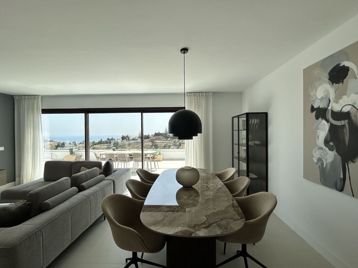 3 quarto Penthouse para venda em Fuengirola - 1 190 000 € (Ref: 9540223)