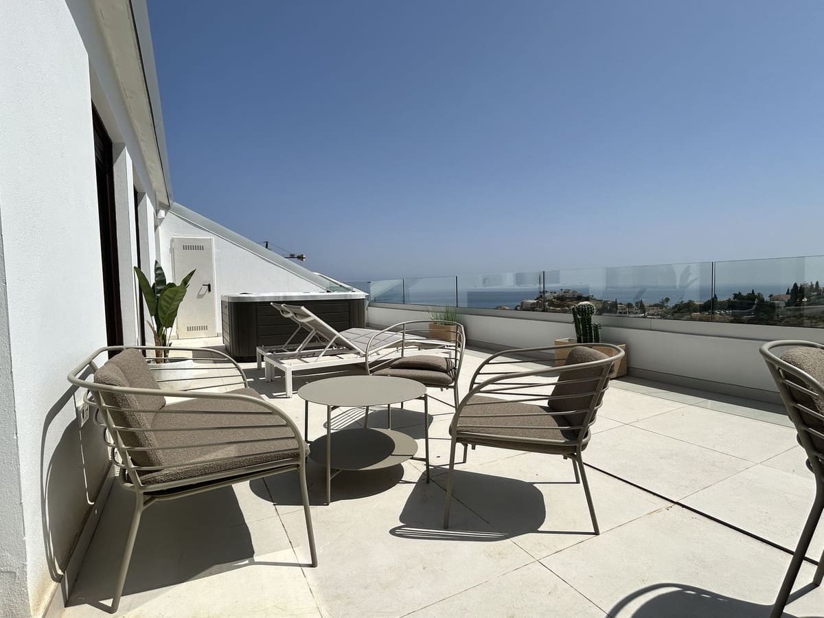 3 quarto Penthouse para venda em Fuengirola - 1 190 000 € (Ref: 9540223)