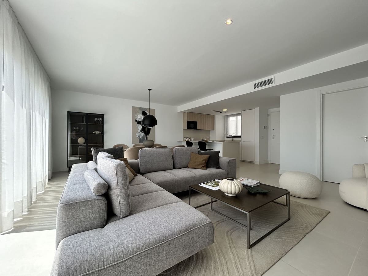 3 quarto Penthouse para venda em Fuengirola - 1 190 000 € (Ref: 9540223)