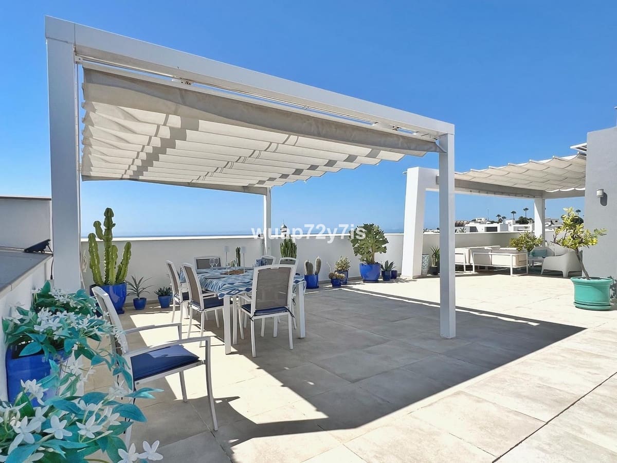 4 soveværelse Penthouse til salg i New Golden Mile med swimmingpool - € 1.190.000 (Ref: 9540224)