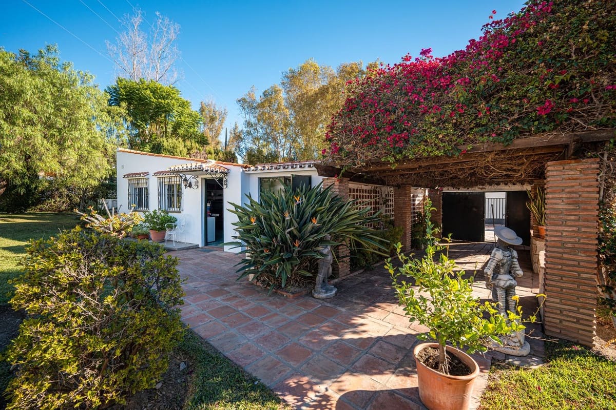 4 soveværelse Villa til salg i Benalmadena med swimmingpool garage - € 1.190.000 (Ref: 9540225)