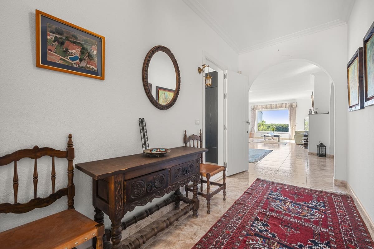 4 soveværelse Villa til salg i Benalmadena med swimmingpool garage - € 1.190.000 (Ref: 9540225)