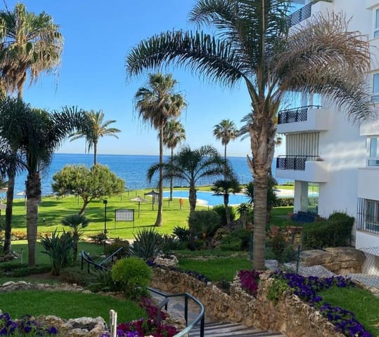 3 bedroom Apartment for sale in Calahonda, Mijas with pool - € 1,195,000 (Ref: 9540229)