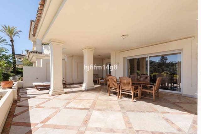 3 sovrum Lägenhet till salu i La Dama de Noche - La Alzambra, Marbella med pool - 1 195 000 € (Ref: 9540230)