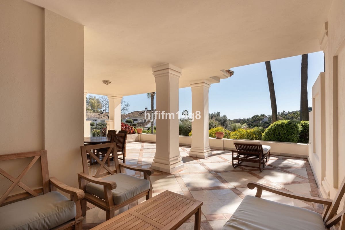 3 soverom Leilighet til salgs i Nueva Andalucia med svømmebasseng - € 1 195 000 (Ref: 9540230)