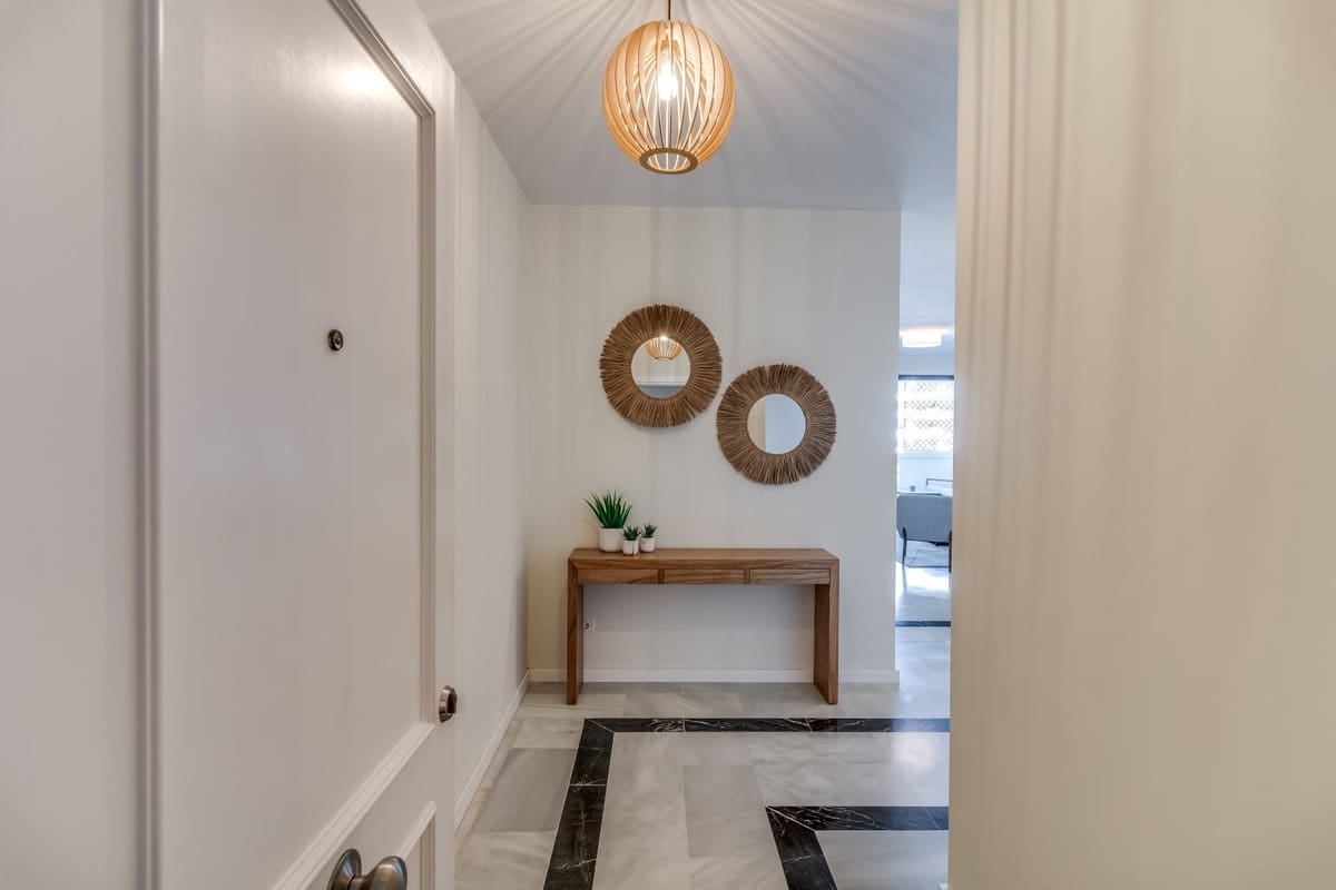 2 slaapkamer Appartement te koop in Puerto Banus met zwembad - € 1.195.000 (Ref: 9540231)