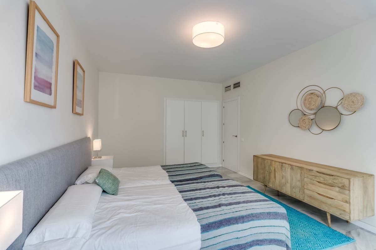 2 slaapkamer Appartement te koop in Puerto Banus met zwembad - € 1.195.000 (Ref: 9540231)