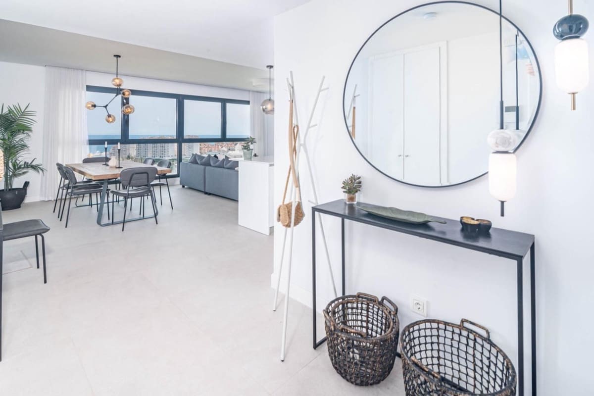 3 sypialnia Penthouse na sprzedaż w Estepona z basenem - 1 195 000 € (Ref: 9540235)