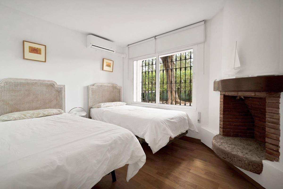 5 slaapkamer Villa te koop in Elviria met zwembad - € 1.195.000 (Ref: 9540239)