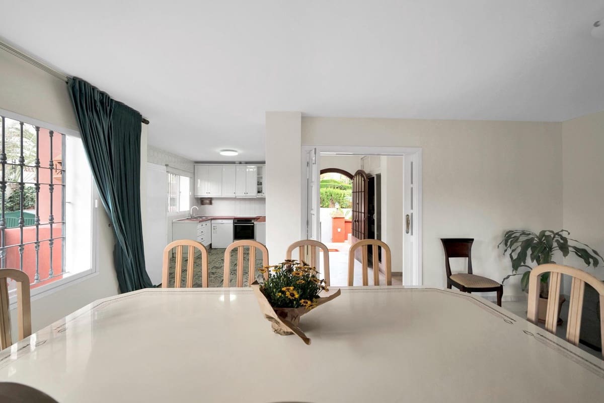 5 slaapkamer Villa te koop in Elviria met zwembad - € 1.195.000 (Ref: 9540239)