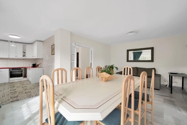 Chalet de 5 habitaciones en Elviria, Marbella en venta con piscina - 1.195.000 € (Ref: 9540239)