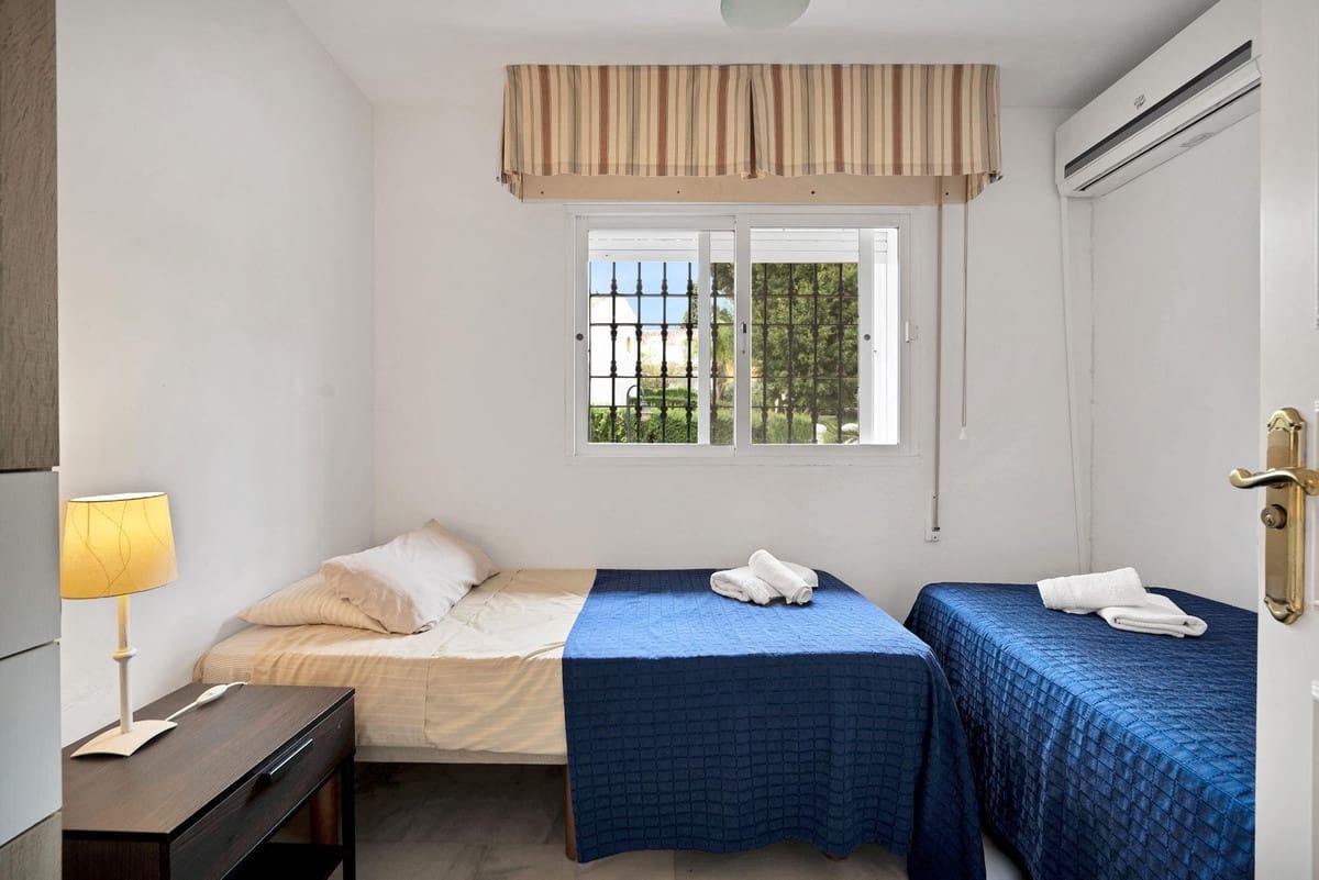 5 slaapkamer Villa te koop in Elviria met zwembad - € 1.195.000 (Ref: 9540239)