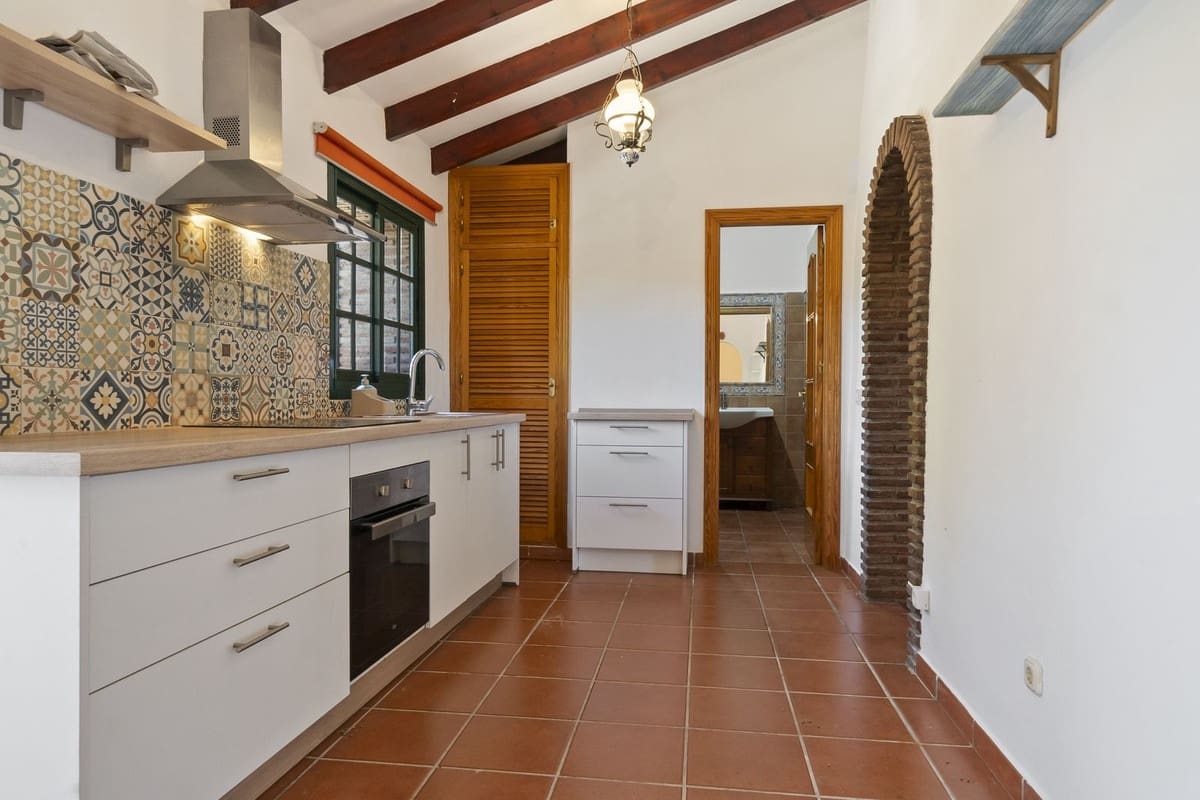 5 bedroom Villa for sale in Mijas with pool - € 1,195,000 (Ref: 9540240)