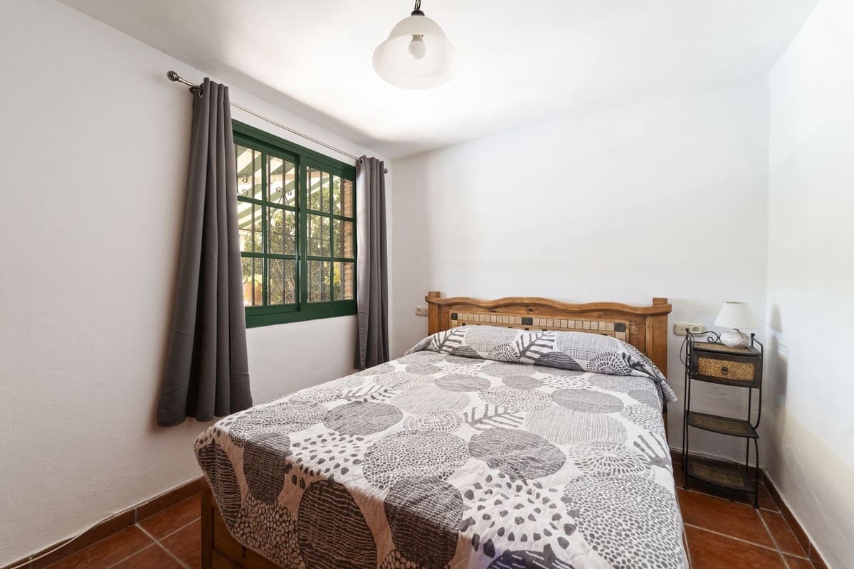 5 bedroom Villa for sale in Mijas with pool - € 1,195,000 (Ref: 9540240)