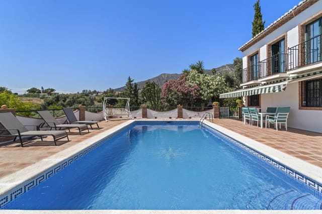 5 bedroom Villa for sale in Mijas pueblo, Mijas with pool - € 1,195,000 (Ref: 9540240)