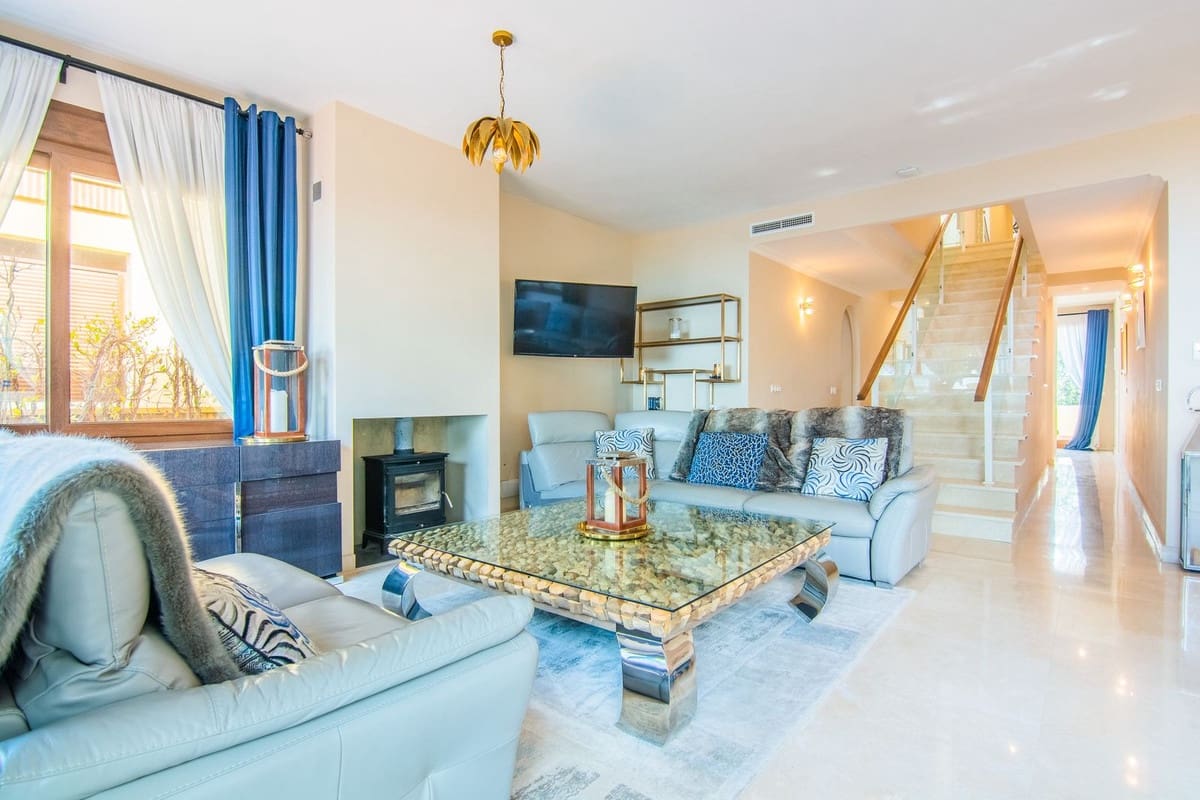 5 camera da letto Villetta Bifamiliare in vendita in La Mairena con piscina garage - 1.195.000 € (Rif: 9540241)