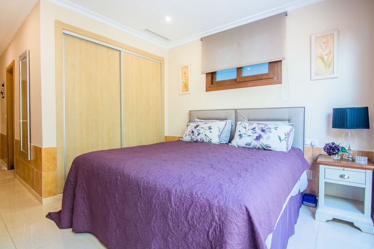 5 camera da letto Villetta Bifamiliare in vendita in La Mairena con piscina garage - 1.195.000 € (Rif: 9540241)