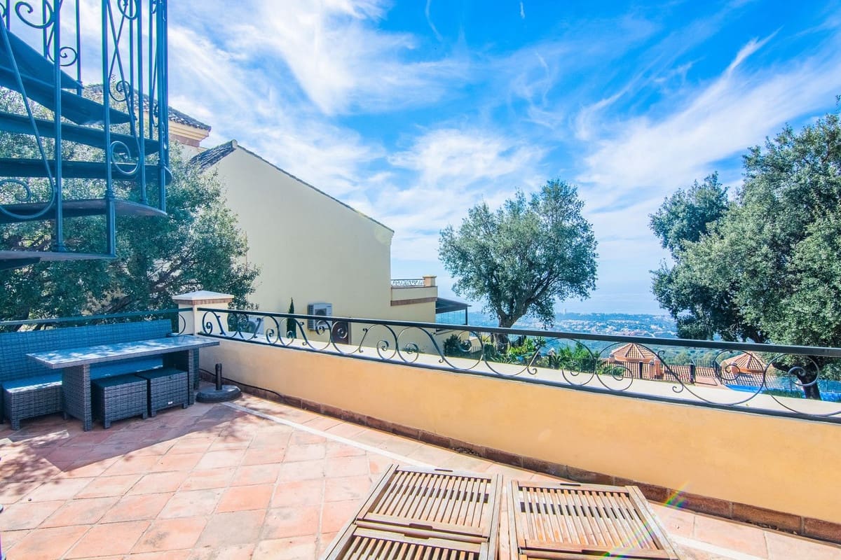 5 camera da letto Villetta Bifamiliare in vendita in La Mairena con piscina garage - 1.195.000 € (Rif: 9540241)