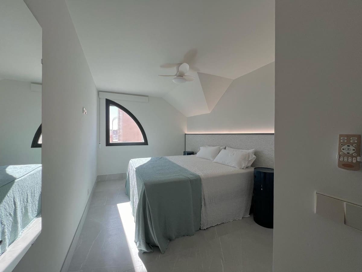 4 makuuhuone Kattohuoneisto myytävänä paikassa Fuengirola mukana uima-altaan - 1 199 000 € (Ref: 9540247)