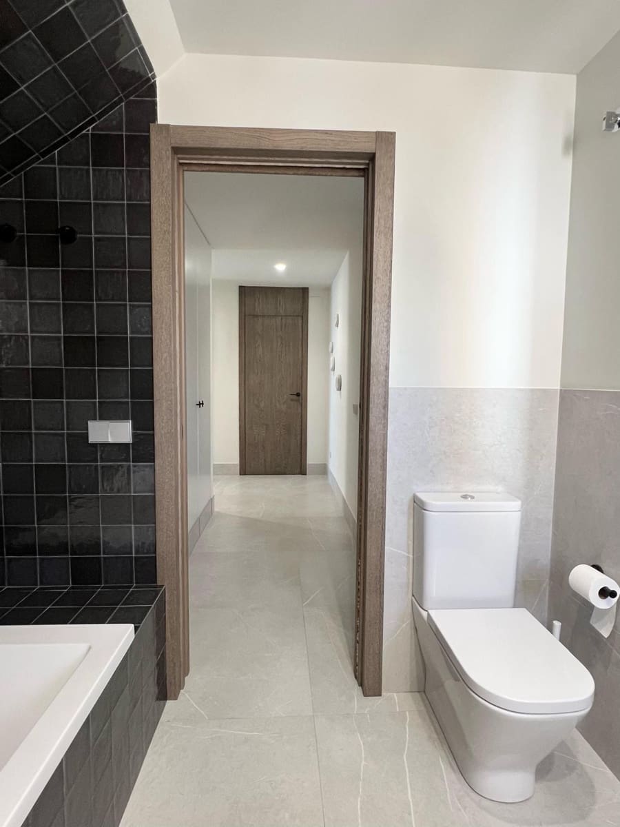 4 makuuhuone Kattohuoneisto myytävänä paikassa Fuengirola mukana uima-altaan - 1 199 000 € (Ref: 9540247)