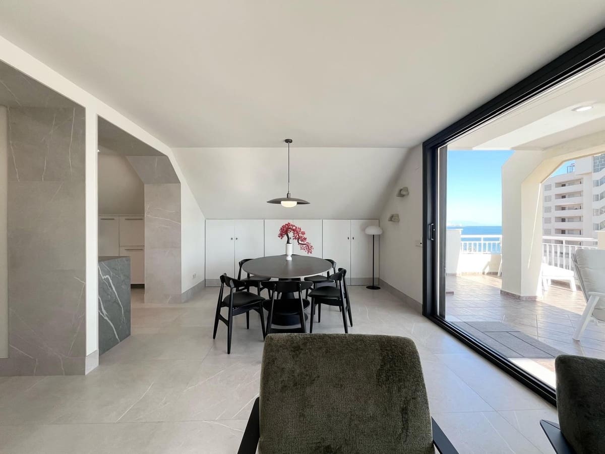 4 makuuhuone Kattohuoneisto myytävänä paikassa Fuengirola mukana uima-altaan - 1 199 000 € (Ref: 9540247)