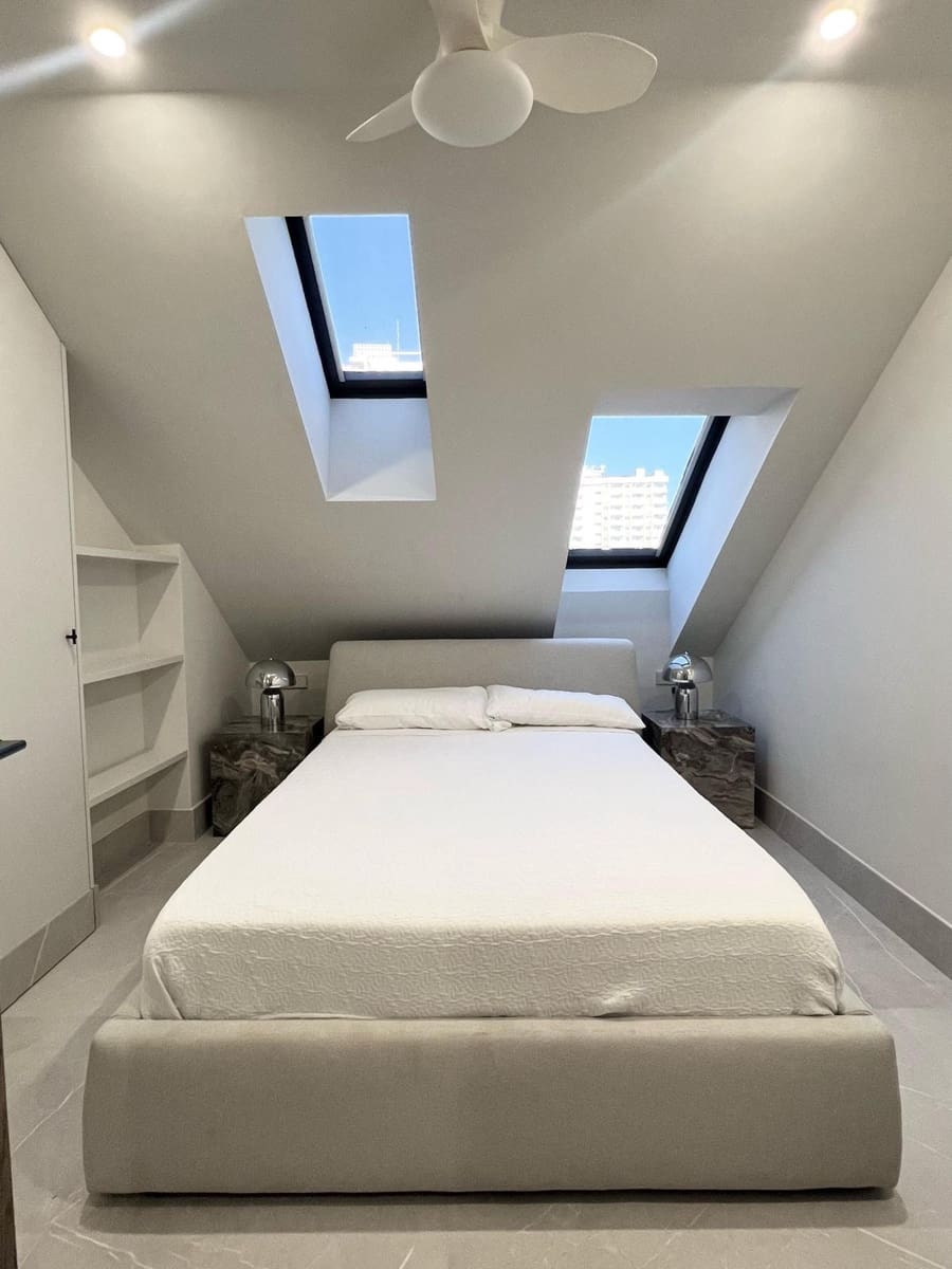 4 makuuhuone Kattohuoneisto myytävänä paikassa Fuengirola mukana uima-altaan - 1 199 000 € (Ref: 9540247)